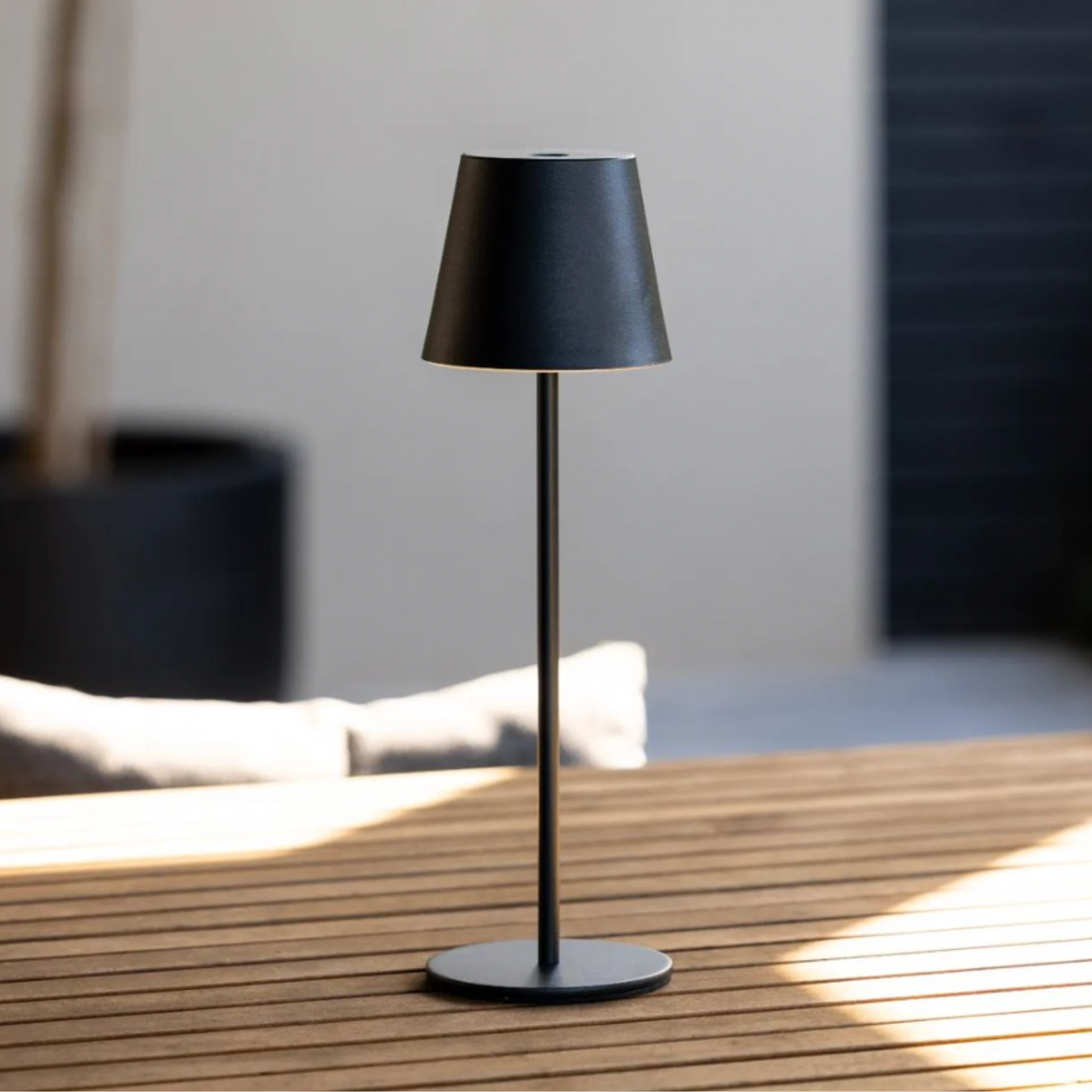 Dimmable USB Desk Lamp